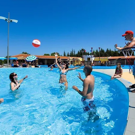 Albatross Mobiel Homes On Camping Park Umag