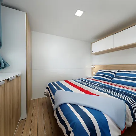 Ferienpark Albatross Mobiel Homes On Camping Park Umag Karigador