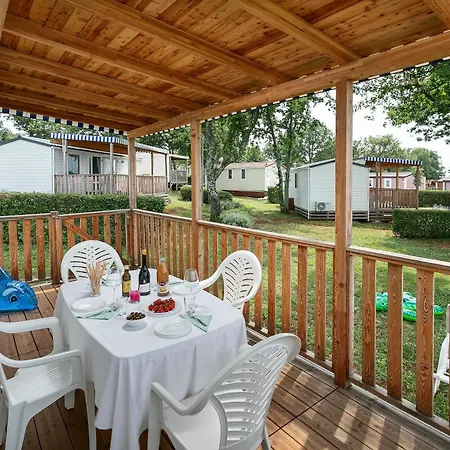 Albatross Mobile Homes On Park Umag *