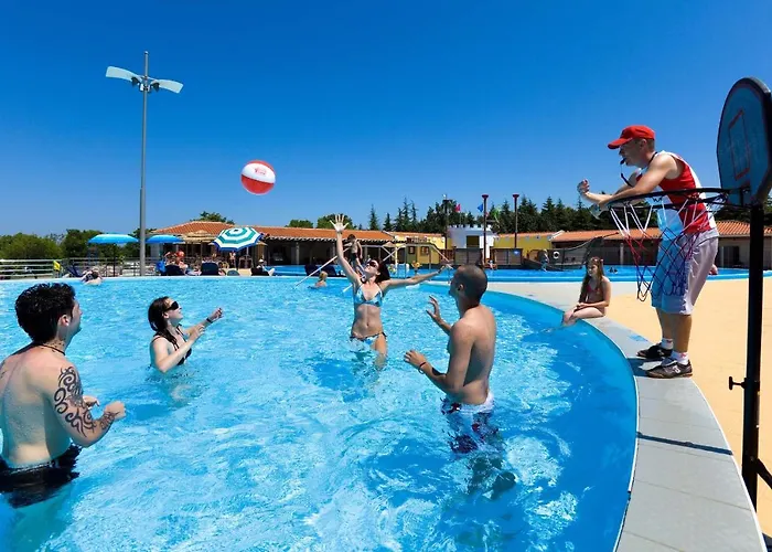 Albatross Mobile Homes On Park Umag